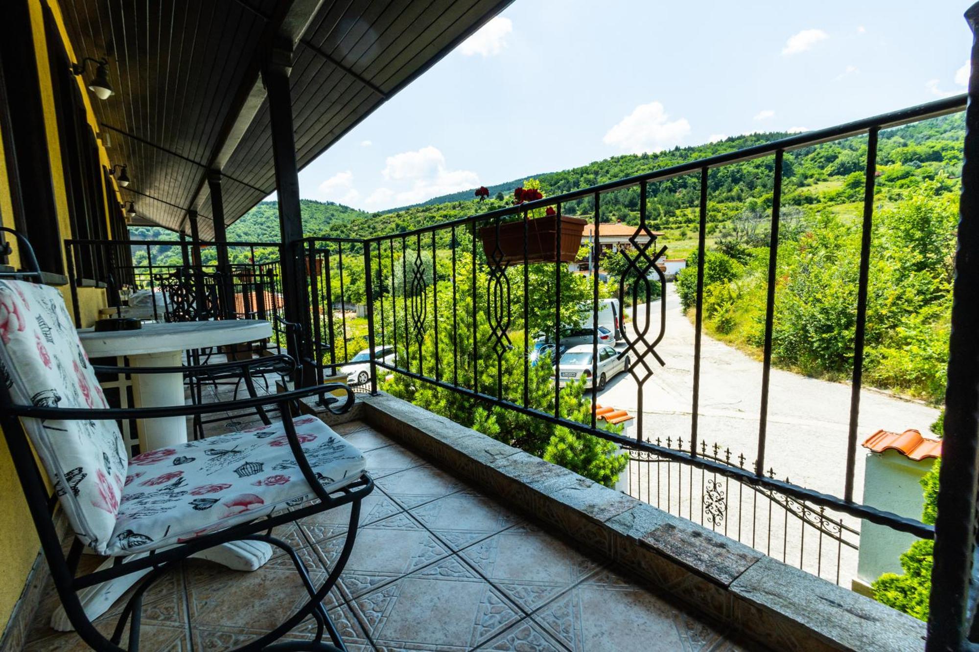 Chiflika Family Hotel Asenovgrad Bagian luar foto